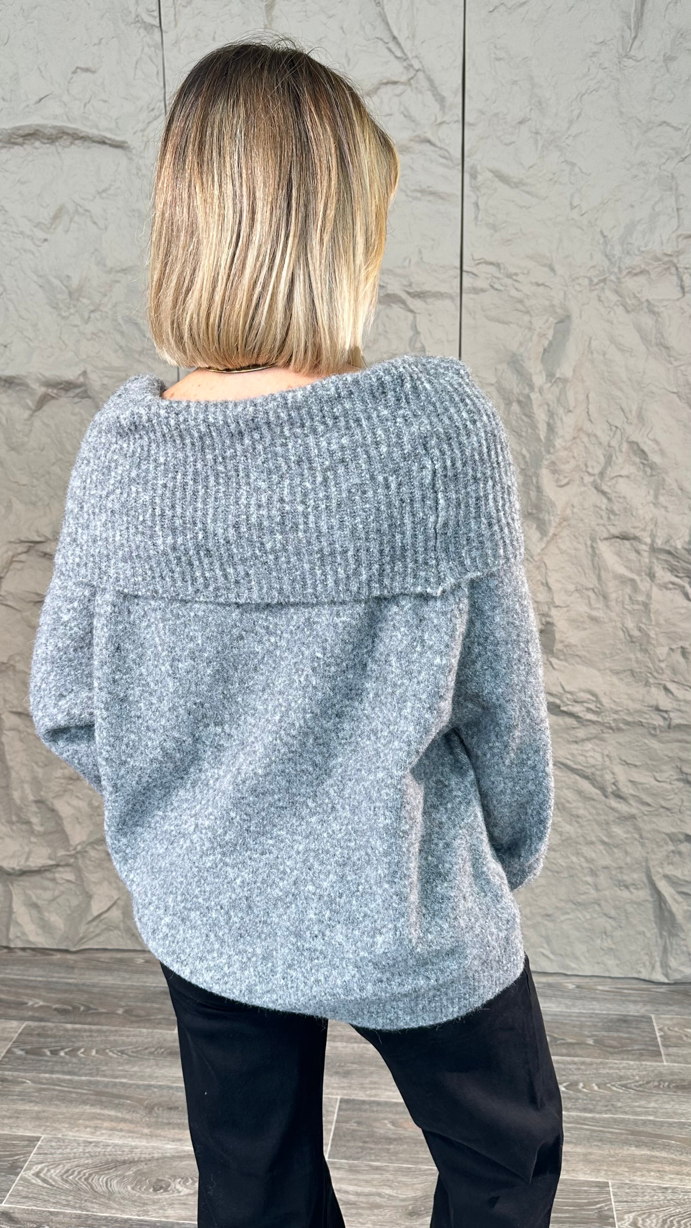 Maglione Scollo a Barca Grigio