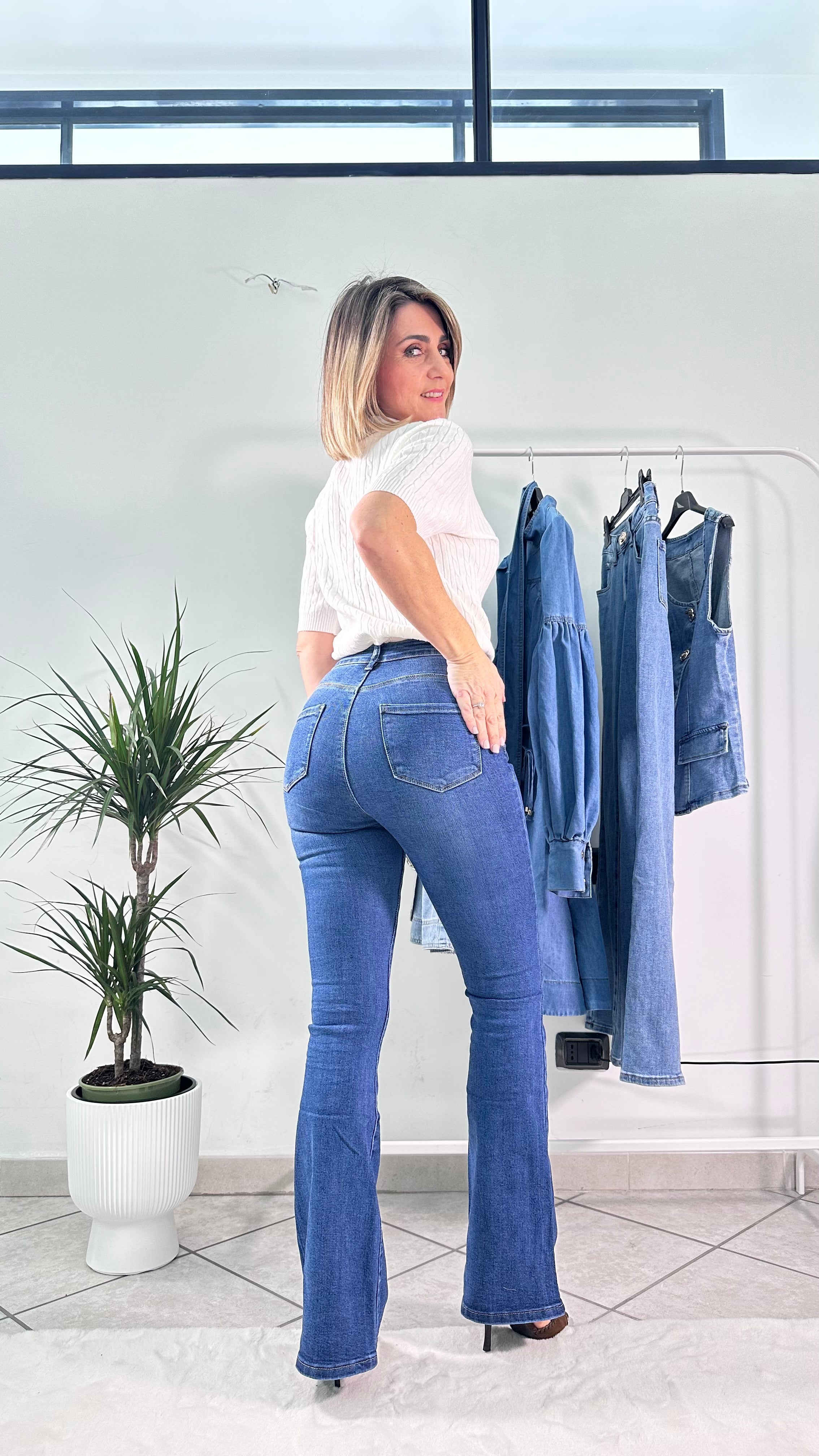 Jeans zampa -5kg slanciante