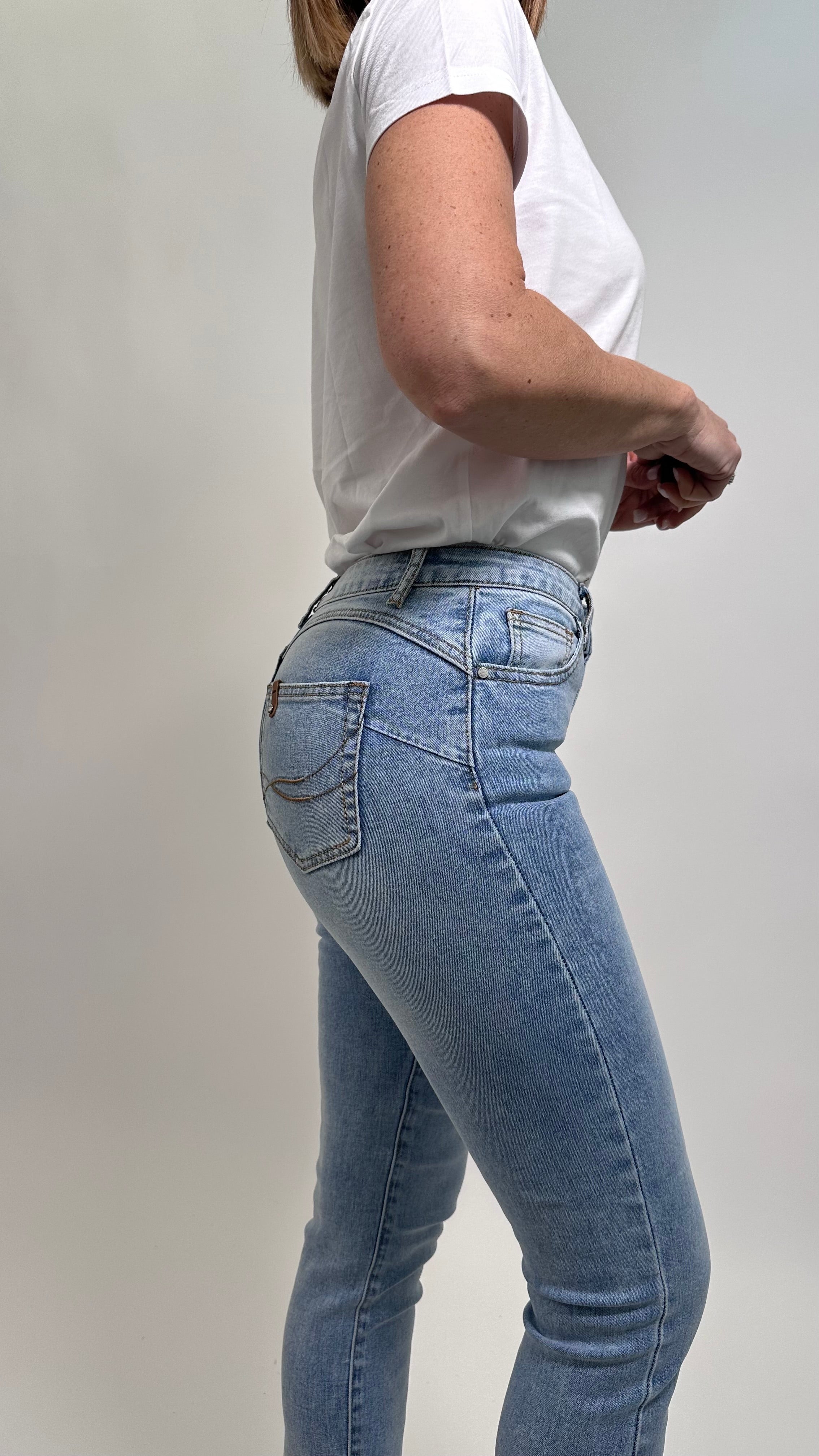 Jeans Skinny Push-Up lavaggio chiaro