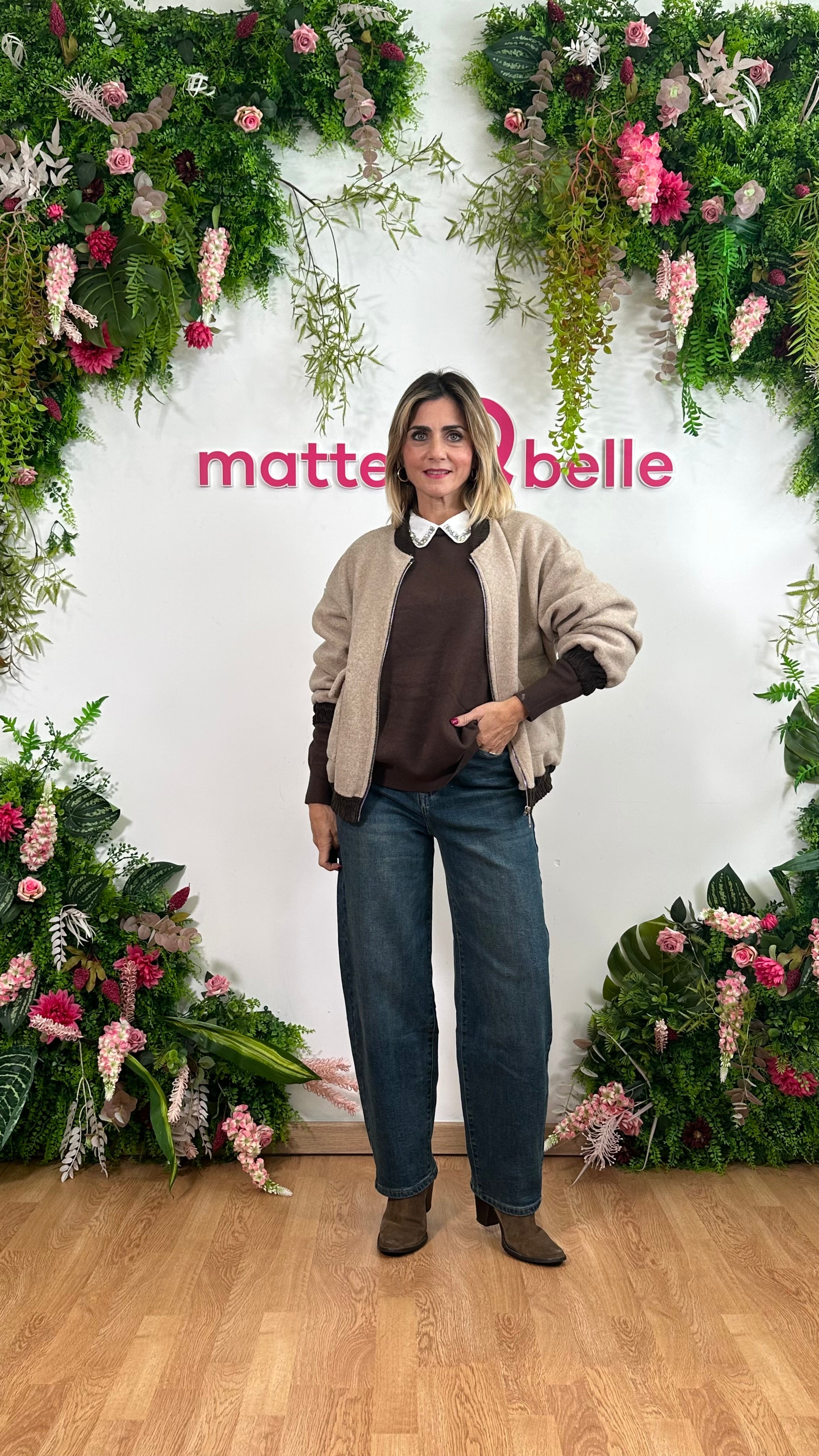 Bomber College Beige