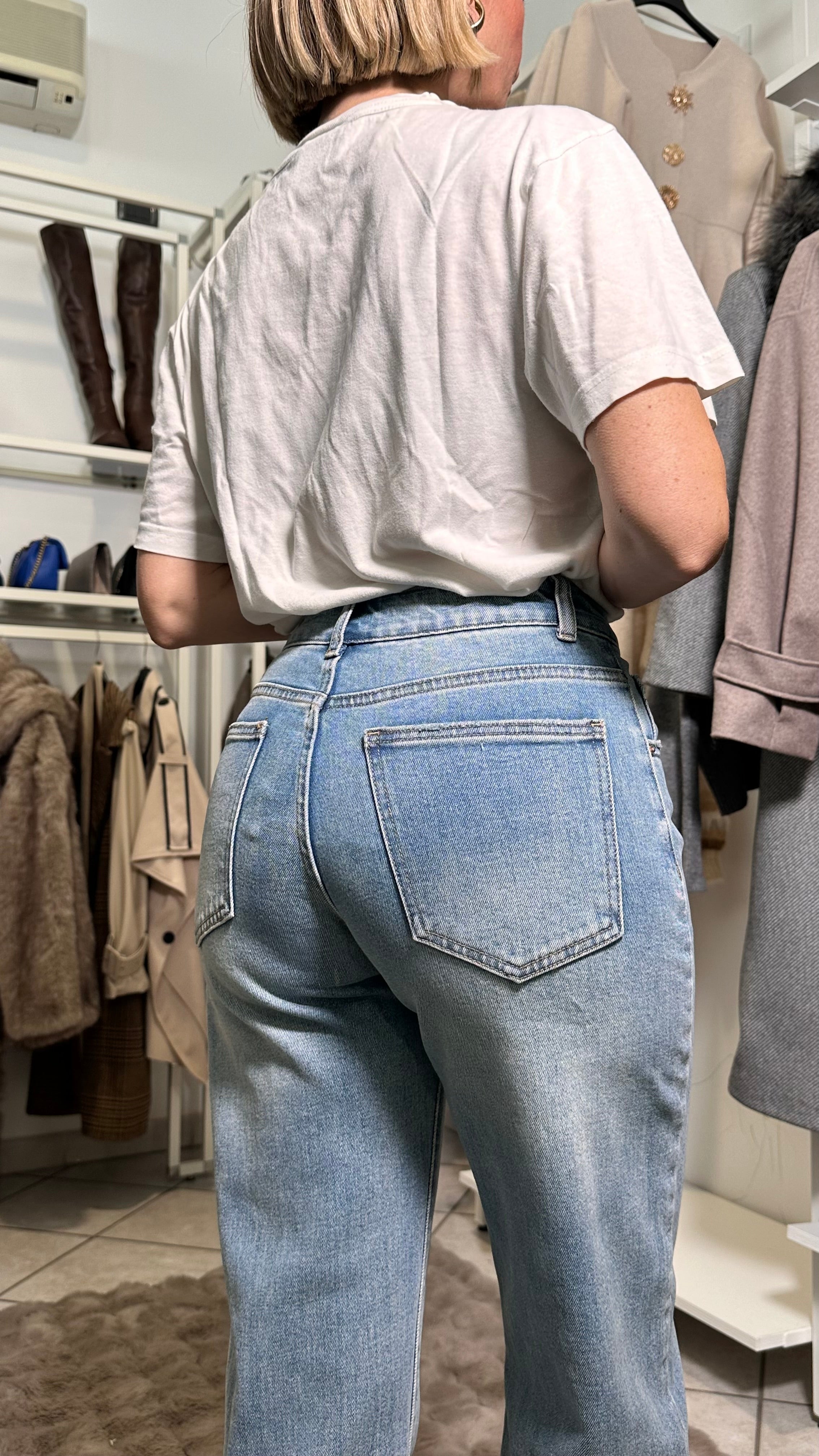 Jeans Barrel “Effetto Gambe Slim” – Denim Chiaro