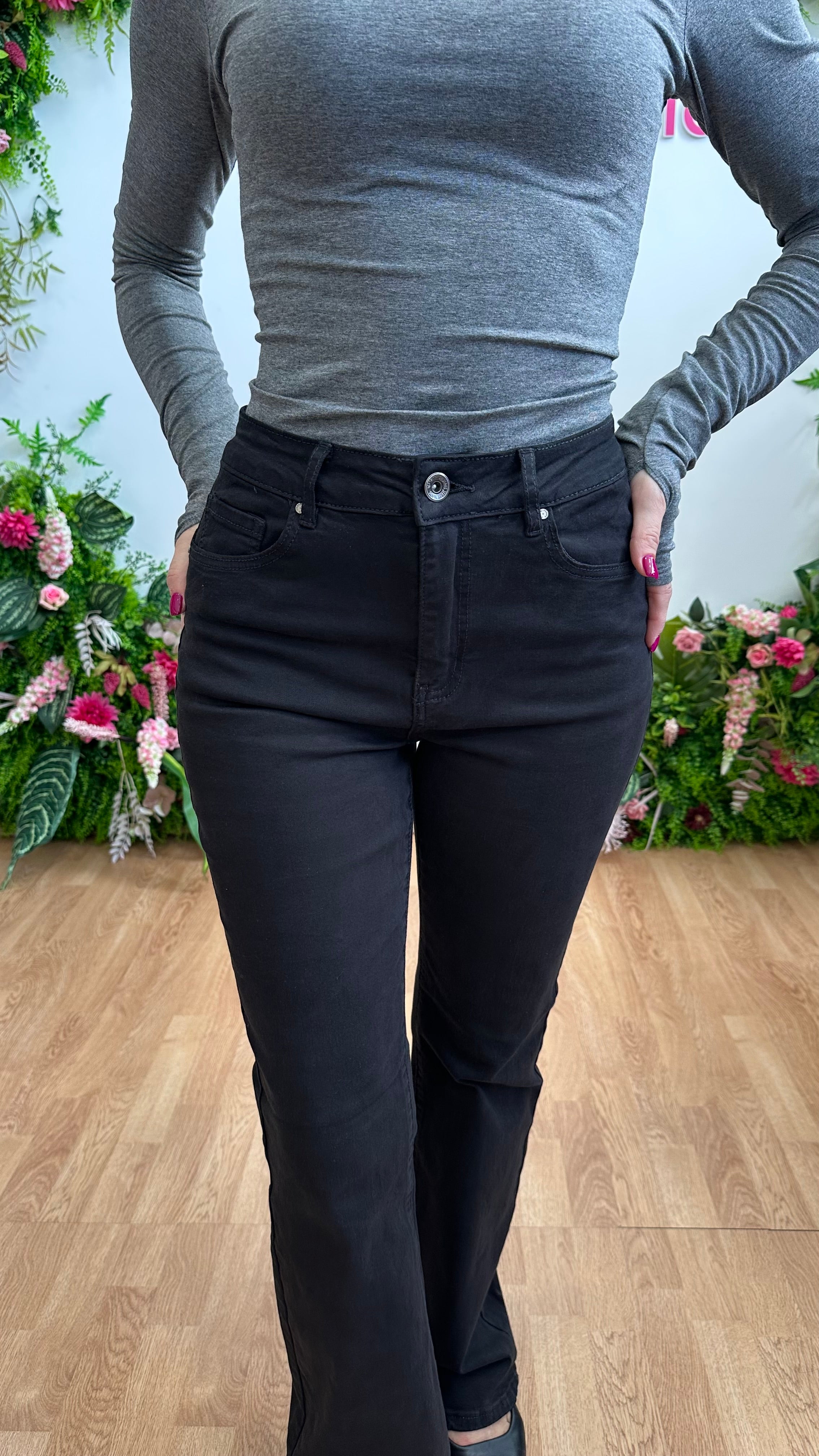 Jeans zampa Push up nero