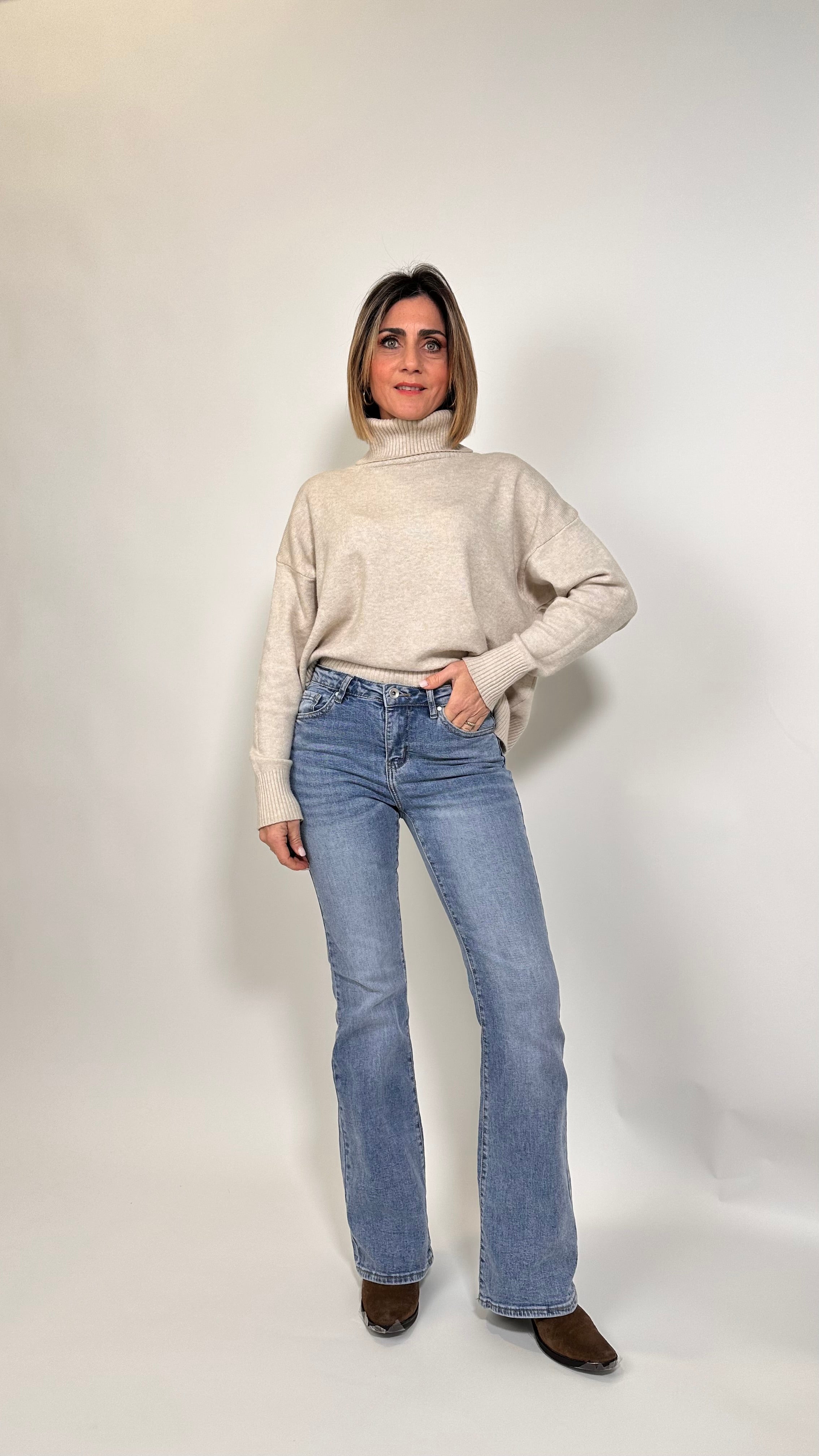 Jeans Flare denim chiaro – Zampa Slanciante