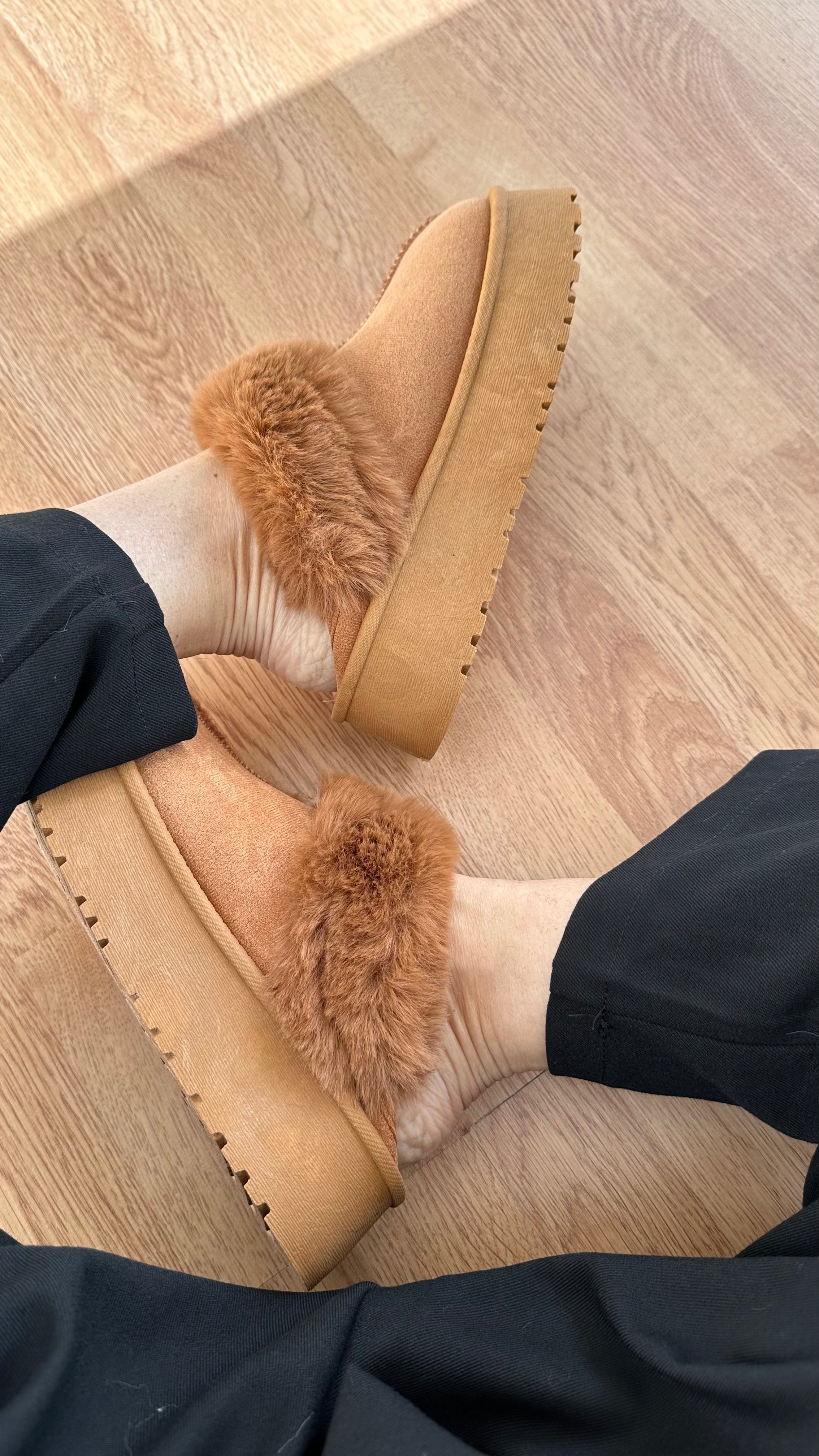 Mules peluche platform