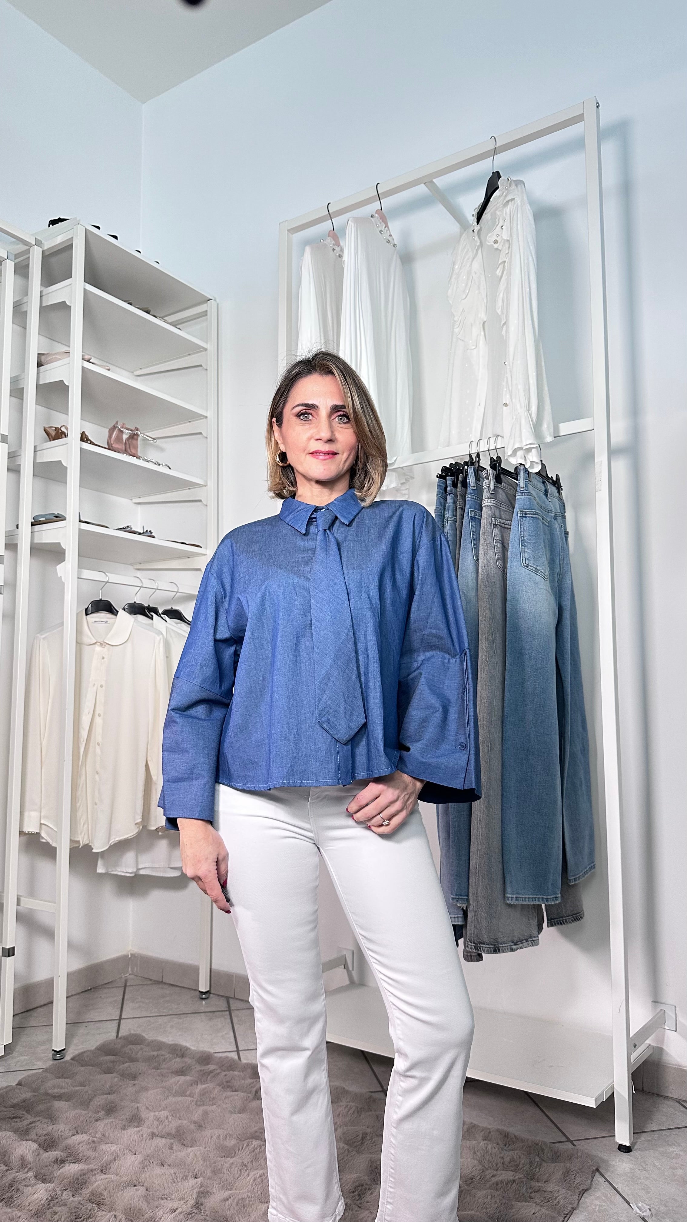 Camicia Denim Chic con Fiocco Denim medio
