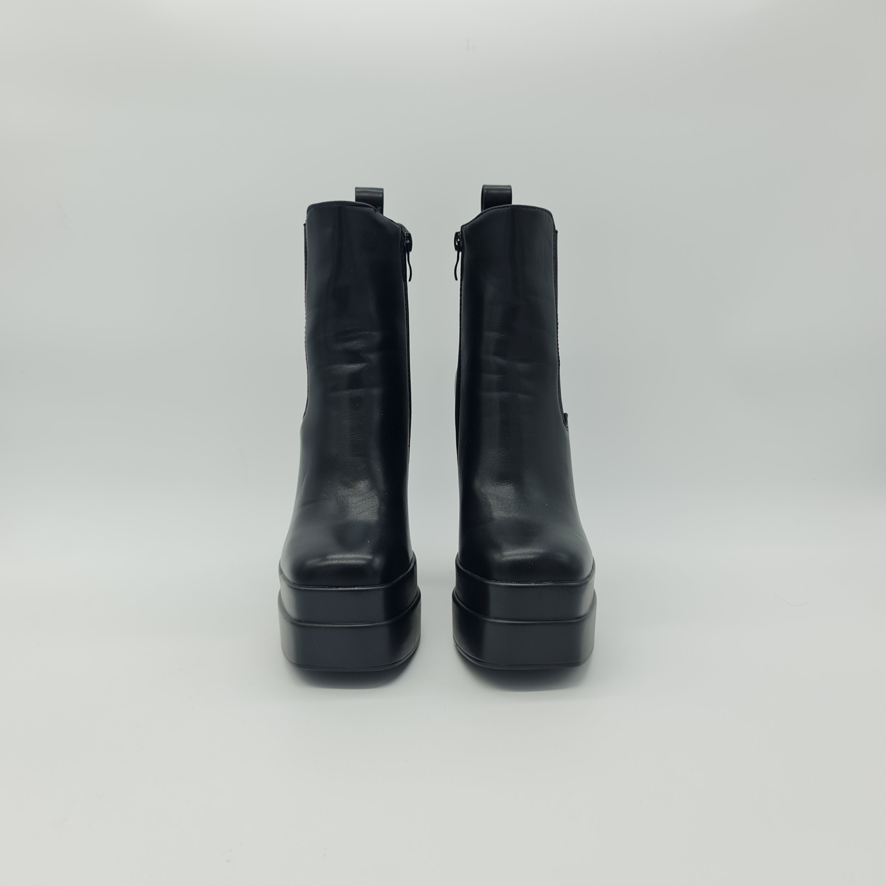 Stivaletto con plateau