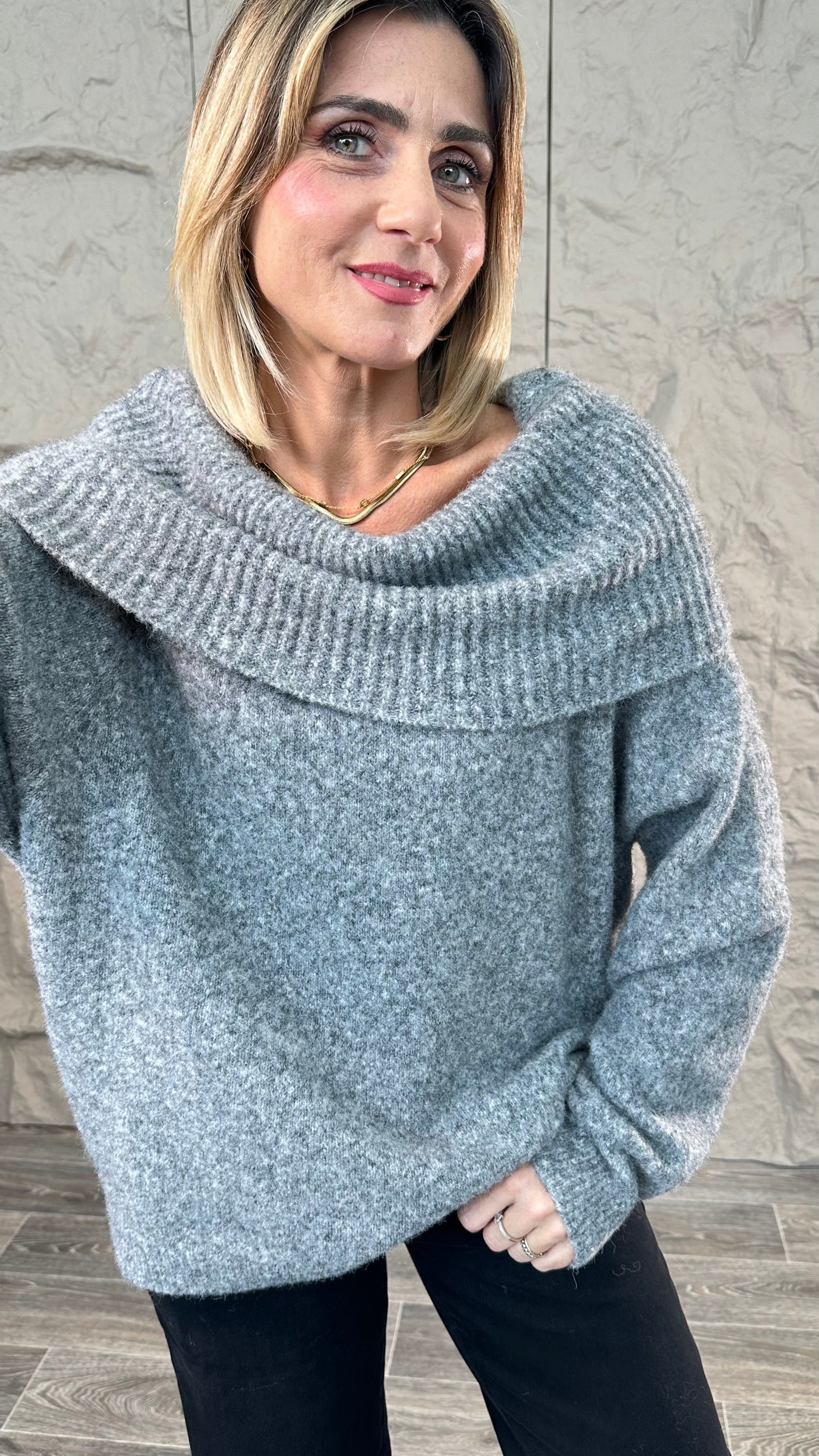 Maglione Scollo a Barca Grigio