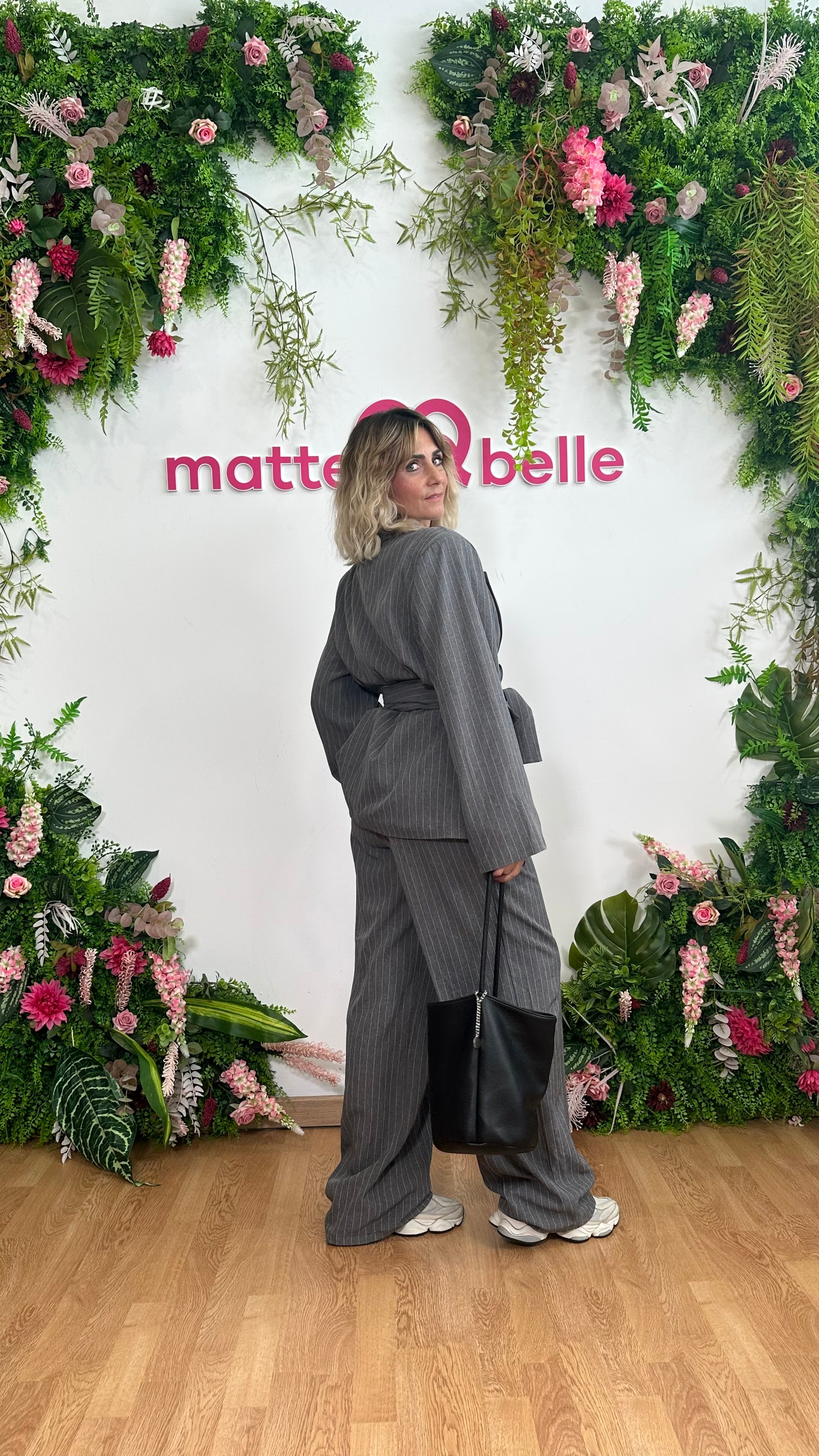 Tailleur gessato grigio