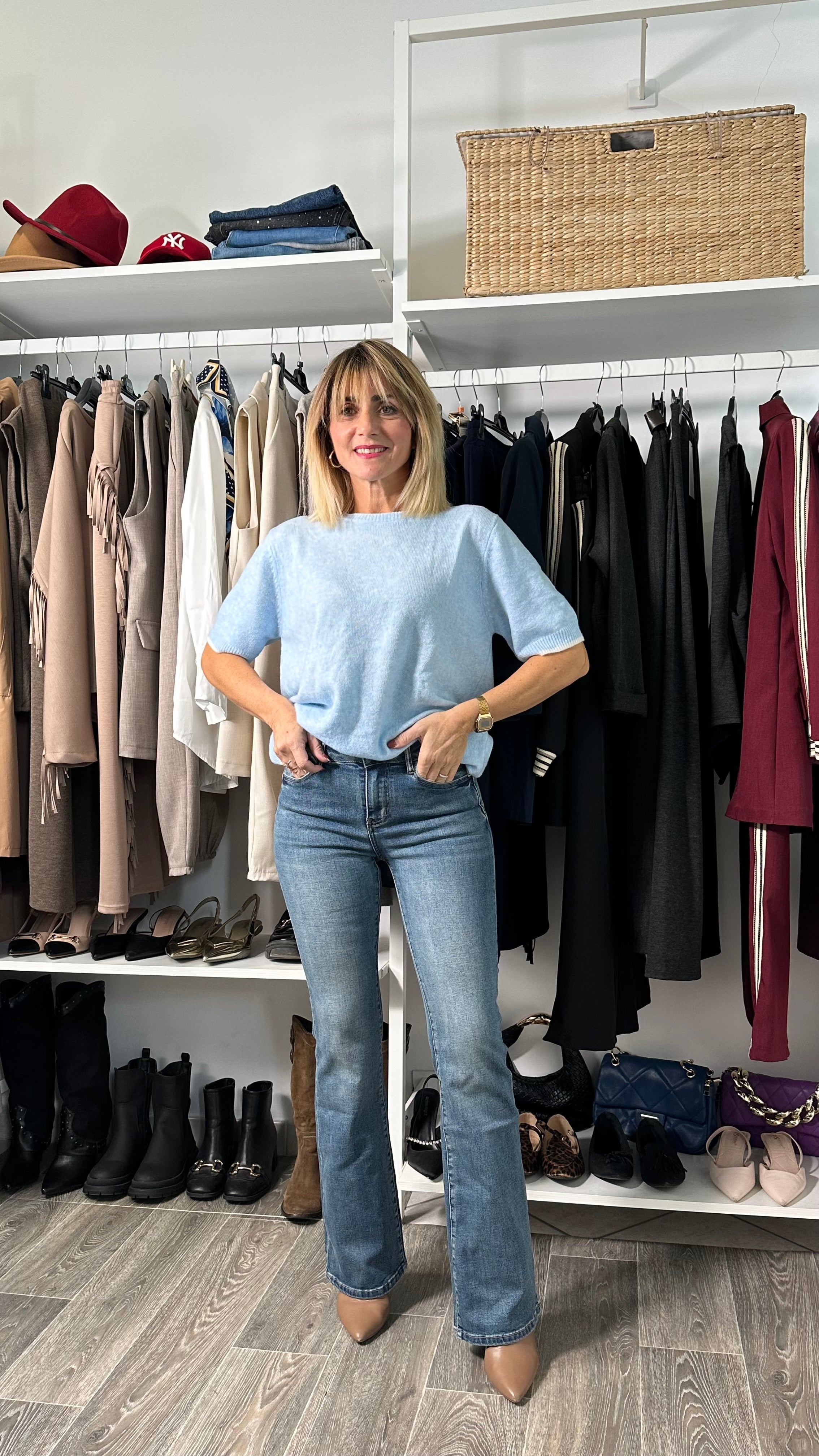 Jeans zampa push up sabbiato