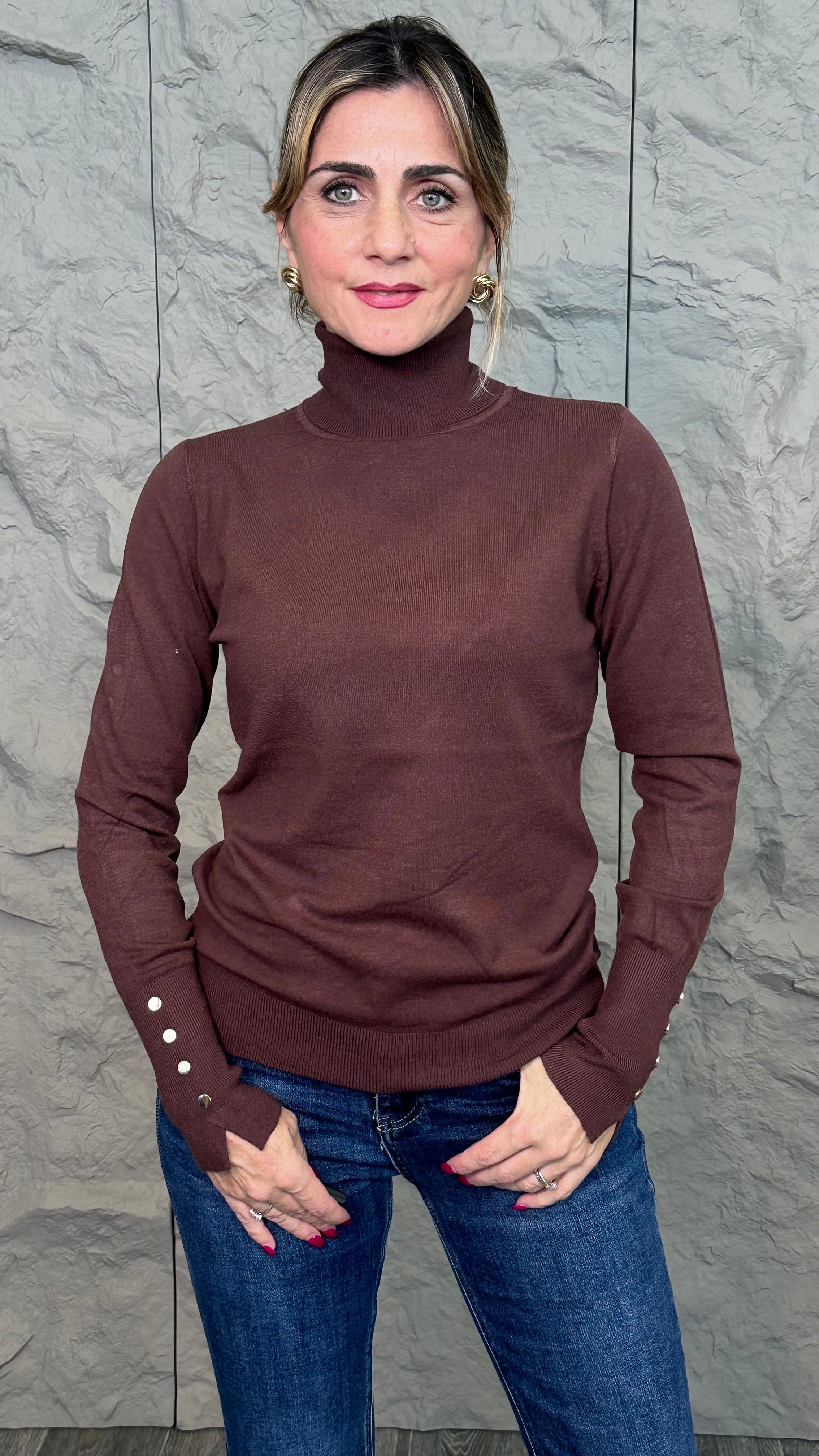 Maglia Dolcevita Bottoncini marrone