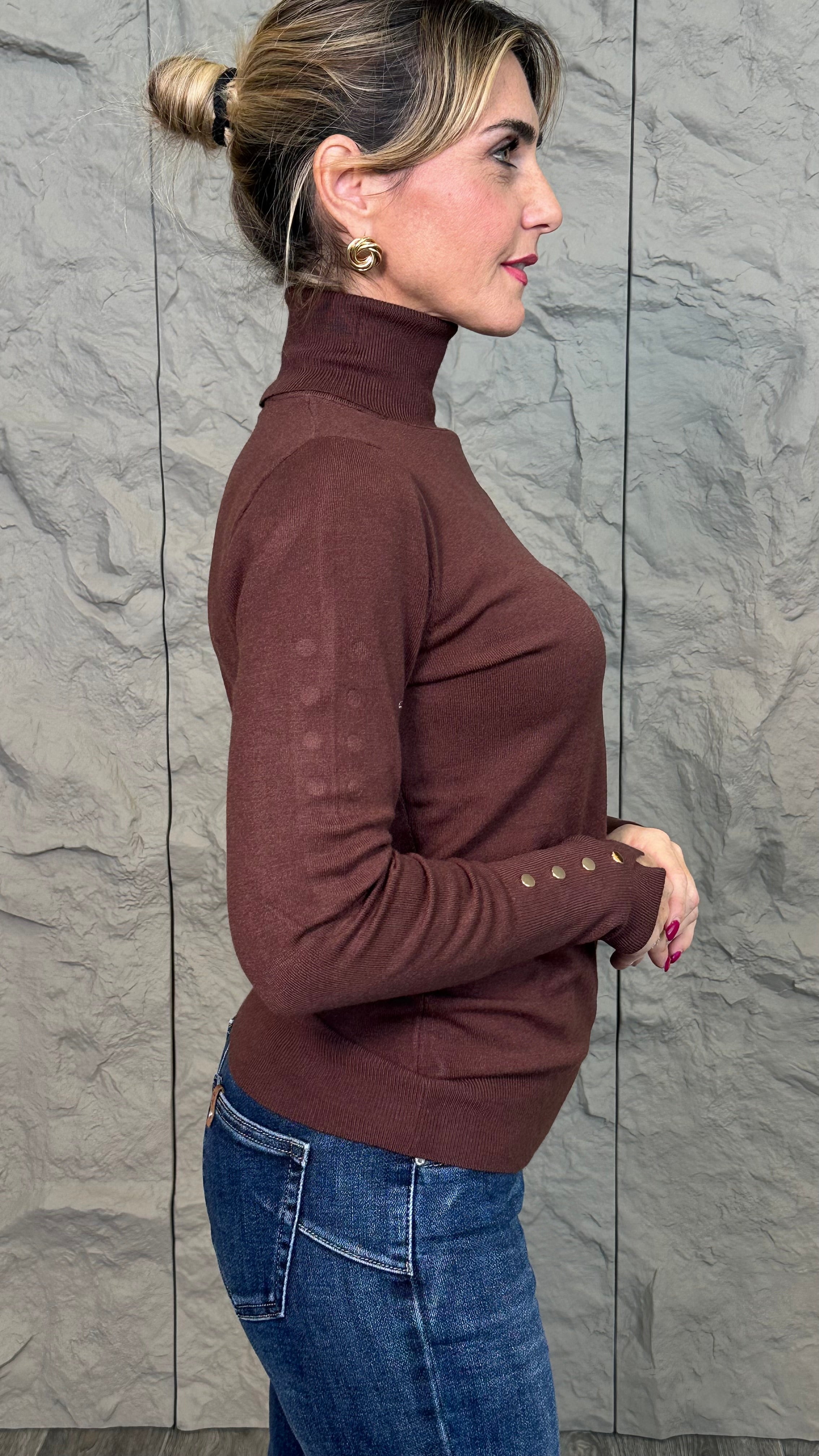 Maglia Dolcevita Bottoncini marrone