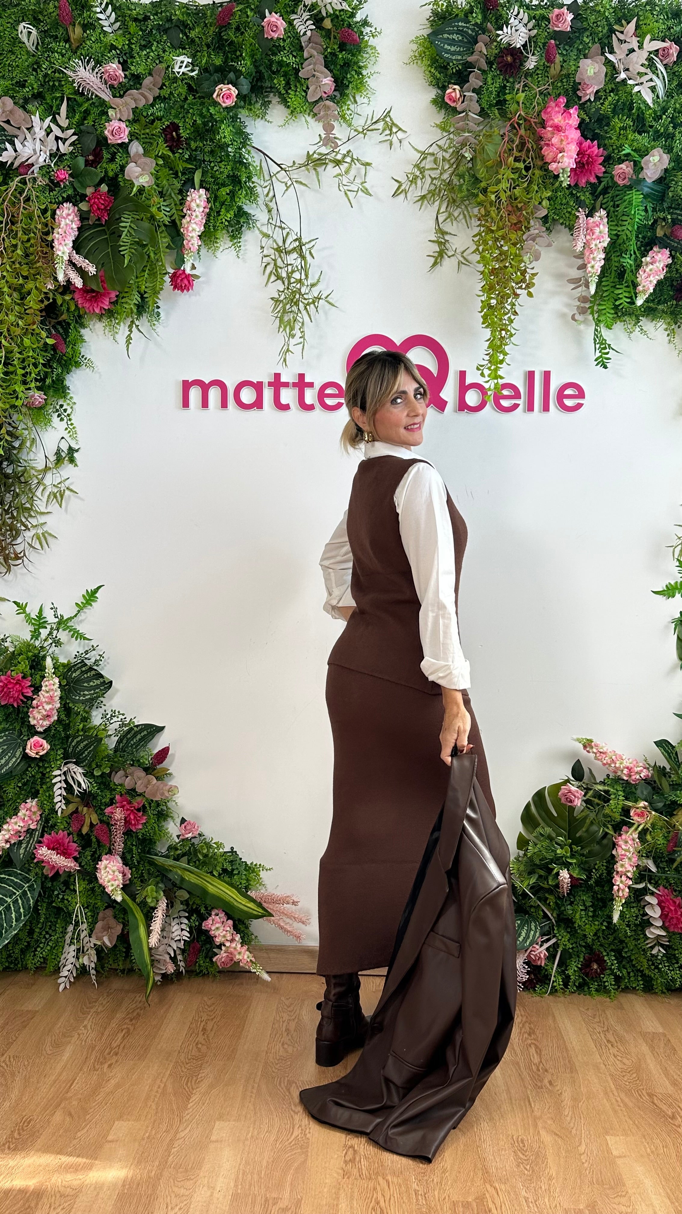 Coordinato Rose Giro Manica Marrone