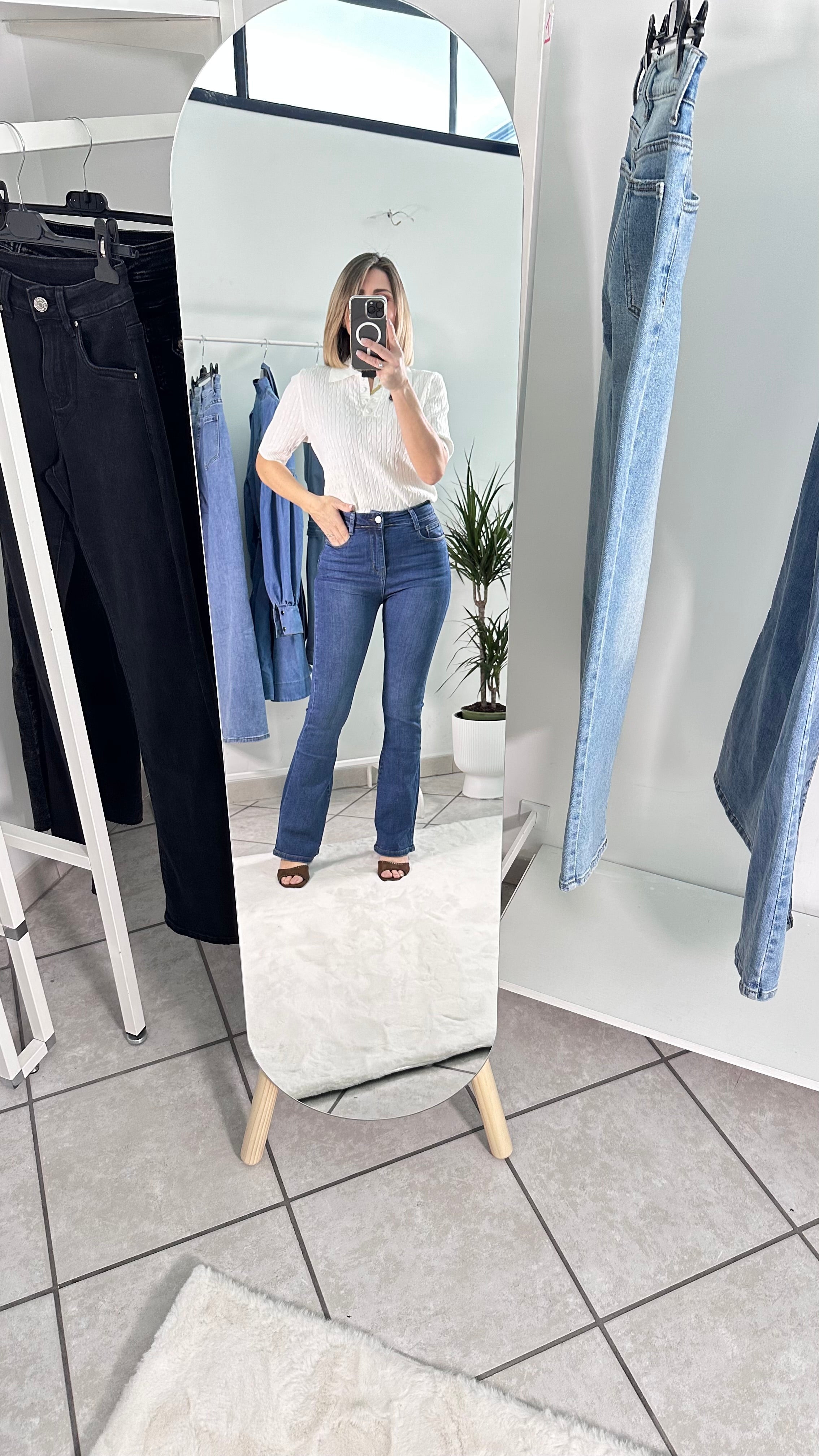 Jeans zampa -5kg slanciante