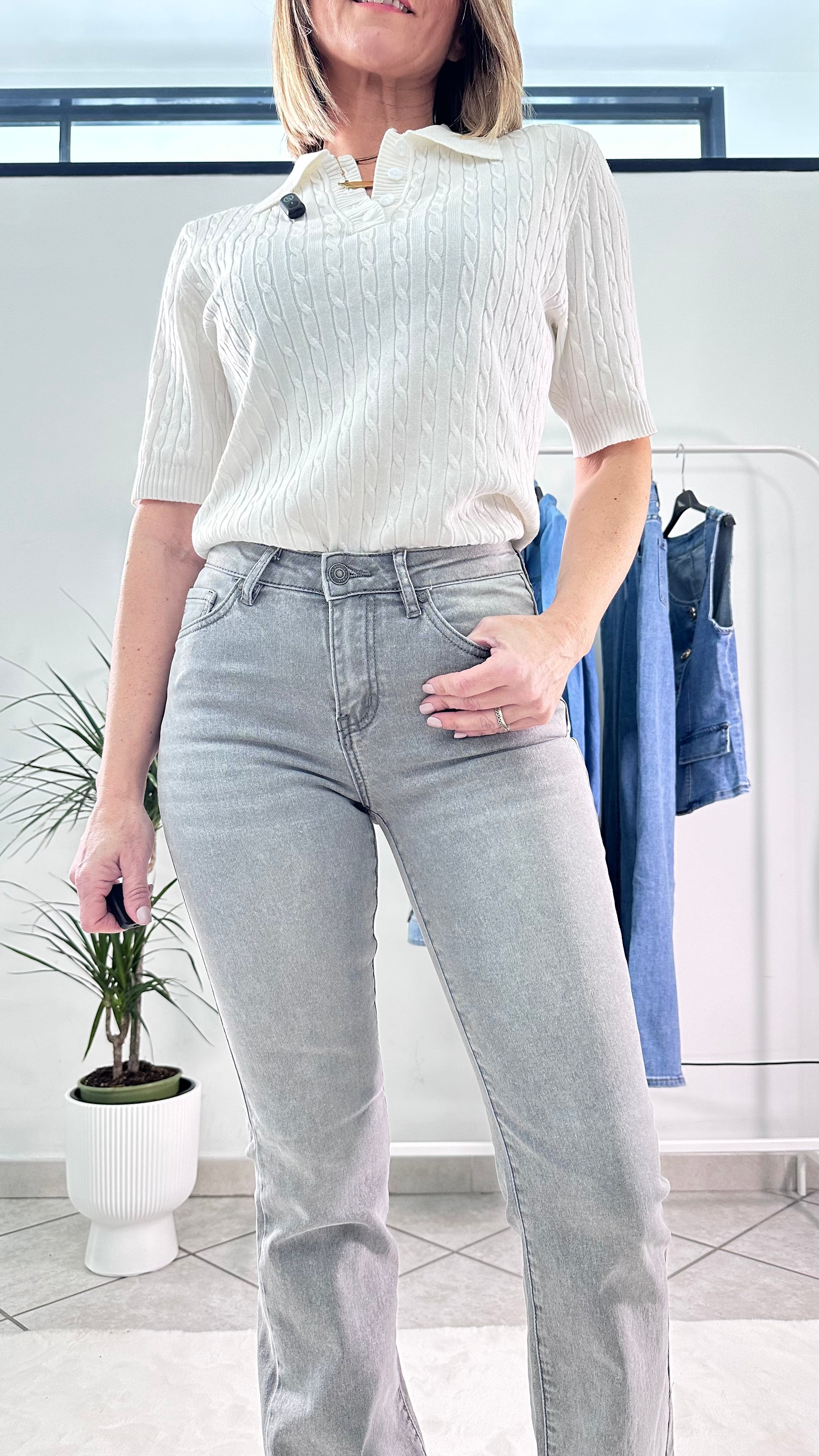 Jeans zampa slanciante push up grigio